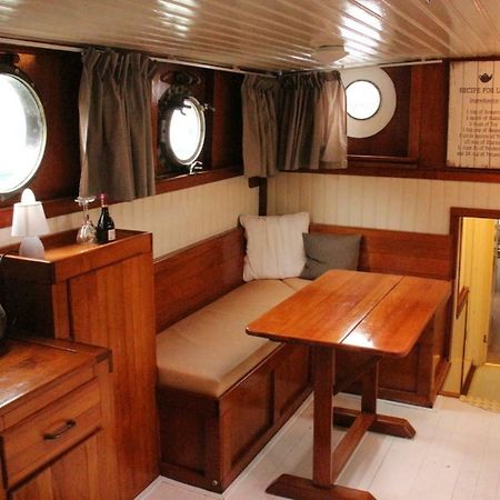 B&B Unitas Ротердам Екстериор снимка